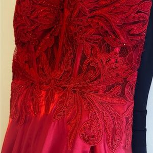 Elegant Red Strapless Dress